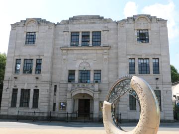 Exterior image of Blackwood Miners' Institute